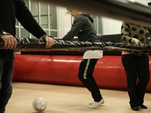 Menneskelig bordfodbold til polterabend på Fyn | Wilt.dk